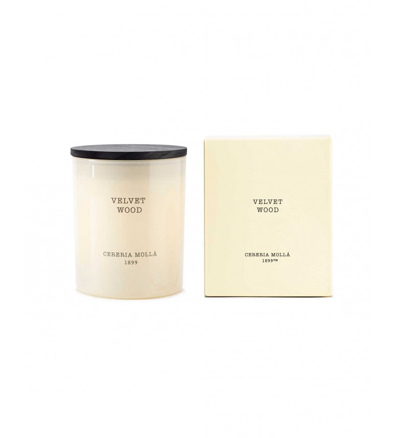 "Velvet Wood" Scented candle